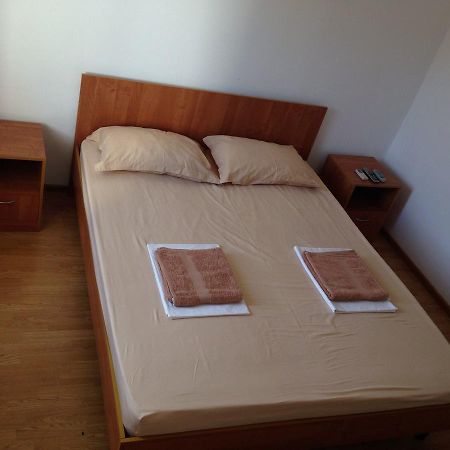 Hotel Sharmat Πιτσούντα Εξωτερικό φωτογραφία
