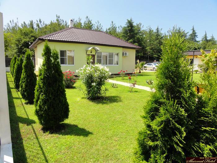 Hotel Sharmat Πιτσούντα Εξωτερικό φωτογραφία