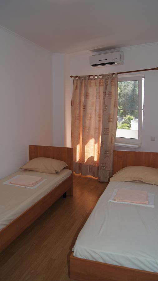 Hotel Sharmat Πιτσούντα Εξωτερικό φωτογραφία