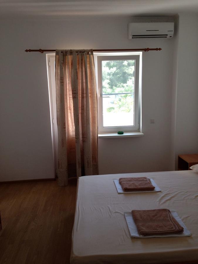 Hotel Sharmat Πιτσούντα Εξωτερικό φωτογραφία